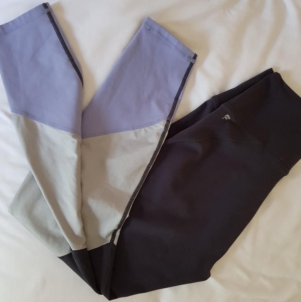 High-Waisted Statement Powerhold Leggings